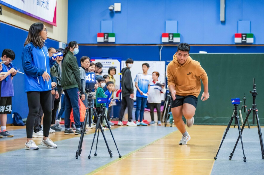 <p>The HKSI Open Day 2024 featured a number of interactive activities for public, including sports tryouts, fitness challenges and elite athlete sports demonstrations and sharing sessions, increasing community understanding of elite sports development.</p>
